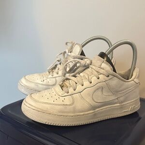 Nike Kids Cream Sneakers Size 6 Youth